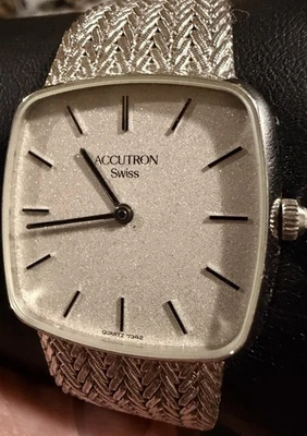 Vintage Rare 1981 P1 BULOVA Accutron Ellipse Swiss Watch 32mm Tank Silver Mesh - Image 1 of 4