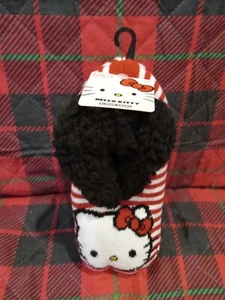 HELLO KITTY GIRLS  SLIPPER SOCKS  SHOE SIZE 4-10 SOCK SIZE 9-11 - Picture 1 of 2