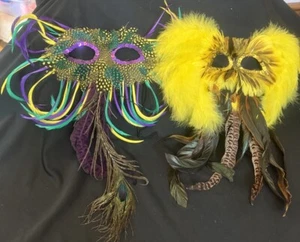 Feathery Elegant Exquisite Masks Mardi Gras Masquerade masks - set of 2 HL 4 - Picture 1 of 6