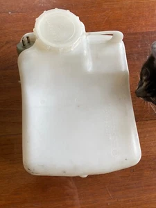 Mercedes W123 S123 300TD 280TE Rear Window Washer Reservoir, Cap & Pump - Bild 1 von 3