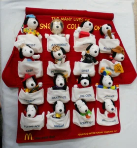 #DD8.  2001 SET(16)  THE MANY LIVES OF SNOOPY  McDONALDS FIGURES WITH DISPLAY - Bild 1 von 7