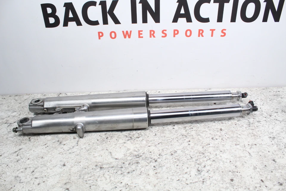 Horquillas delanteras Harley-Davidson Electra Glide Classic 2000 FLHTCI 46498-00A Foto 1 de 4