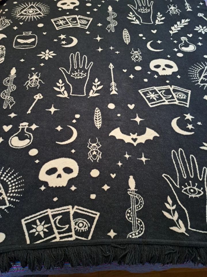 Manta Docofil Fortunas Calaveras Flecos Portugal 62x50" Foto 1 de 4