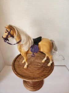 Pferd mit beweglichem Kopf realistischer Sound 8 Zoll lila Sattel Puppe Pferd - Bild 1 von 5