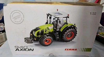 Wiking 1:32 Claas Axion 940 - Limited Edition /2000 - Die Cast Precision CO - Image 1 of 4
