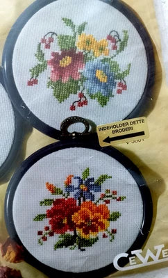Anchor CeWeC Counted Cross Stitch Kit - 2 Pack Round Floral Design V5801 - Image 1 of 4