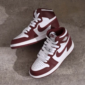 Jordan 1 Retro High OG (PS) 'Artisanal Red' FD1412-160 White 1Y-3Y Nike Air - Picture 1 of 9