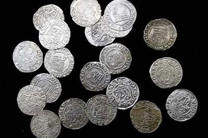 Silver Set of 2 Med-Hung Madonna Coins - 16th Century Hungary, Denar(C) 🇭🇺 - Picture 1 of 1