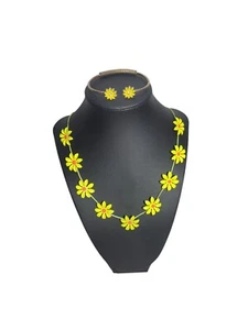 Claire’s Yellow Flowers Enamel Necklace & Bracelet  Vintage  - Picture 1 of 12