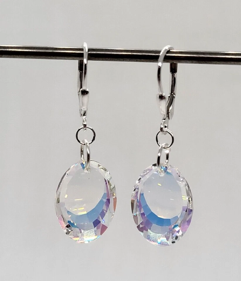 Pendientes Swarovski de plata esterlina transparente AB ovalados 6120 M/W; cierre de palanca Foto 1 de 1
