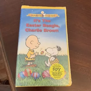 Peanuts IT'S THE EASTER BEAGLE, CHARLIE BROWN VHS Clamshell Case - NEW SEALED - Picture 1 of 4