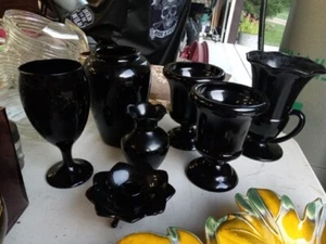 Lot 7 Pieces Vintage LE Smith Glass Black Amethyst Vases Purple Estate Find - Picture 1 of 12