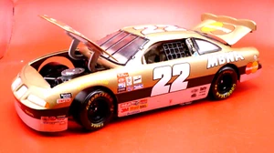1/24 RCCA Ward Burton 1997 MBNA Gold Mastercard Pontiac #22 1/2500 CWC NASCAR - Picture 1 of 9