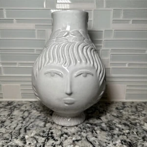 JONATHAN ADLER Utopia Caesar Cornelia Stoneware Vase Reversible Faces Light Gray - Picture 1 of 8