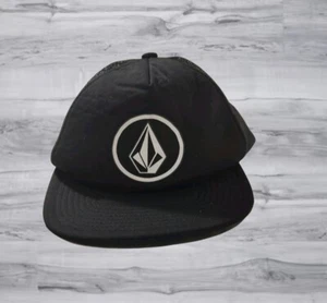 Volcom 볼콤 스냅백 트럭 운전사 모자 블랙 조절 가능한 메쉬 백 캐주얼 성인 프리 사이즈 OS - Picture 1 of 9