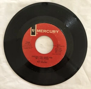 Roy Drusky - Unless You Make Him Set You Free / The World Is Round 45 RPM Record - Picture 1 of 2