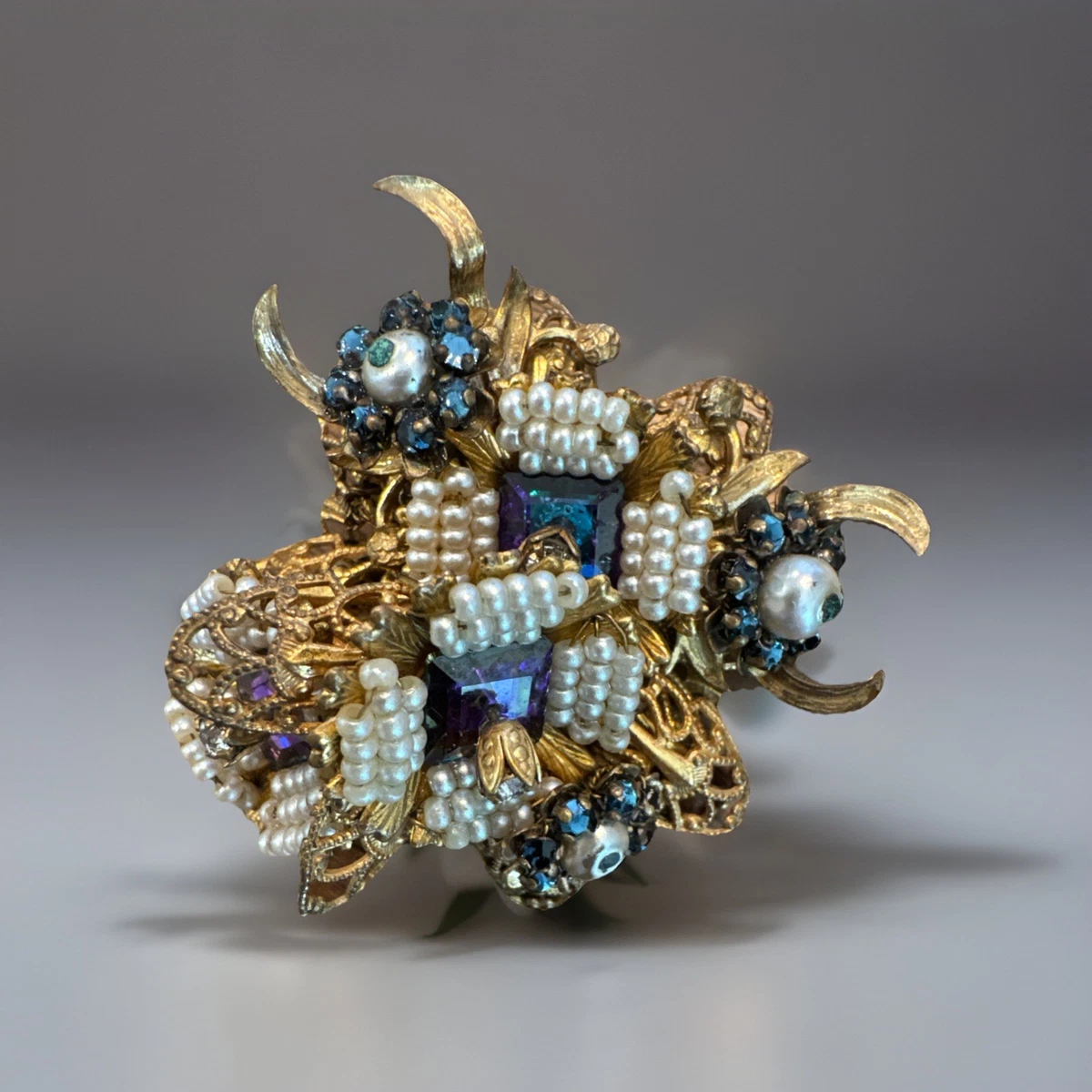 Stanley Hagler N.Y.C. Fashion Signed Vintage & Antique Brooches