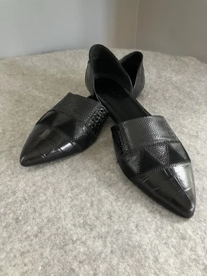 Jenni Kanye Flat Point shoes Italy  Black D’orsay Croc Embossed Suede 37.5 /7.5 - Image 1 of 4
