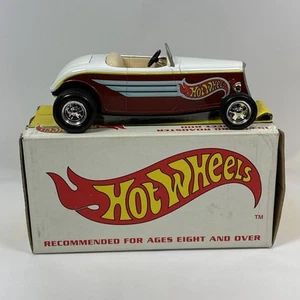SpecCast Diecast 1:25 Bank - Hot Wheels 1933 Ford Roadster Street Rod (1996) - Picture 1 of 18