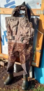 Game Winner Hybrid TRK-X 800 Thinsulate Ultra hip waders sixe 8 unisex - Picture 1 of 6