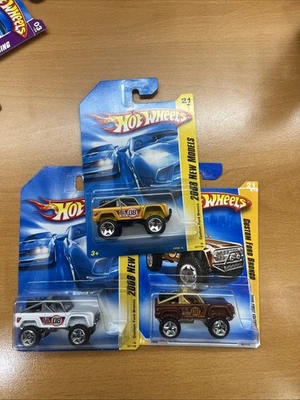 2008 HOT WHEELS NEW MODELS CUSTOM FORD BRONCO #21/40 3 Diff. Colors LOT OF 3 - Image 1 of 4