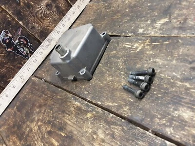 2001 01-03 SUZUKI GSXR 600 engine motor case air breather cover - Изображение 1 из 4