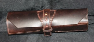 Aaron Leather Goods LEDER Kochmesser Rolle NUSSBAUM KR76 Leder Neu! KLEIN! - Bild 1 von 9