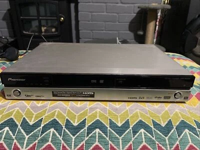 Pioneer DVR-550HX-S DVD Player 1080p Freeview 160GB HDD Recorder Multiregional - Image 1 of 4