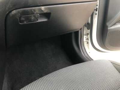 2018 HYUNDAI ACCENT Glove Box 949865 - Image 1 of 4