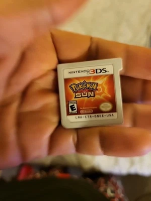 Pokemon Sun - Image 1 of 2