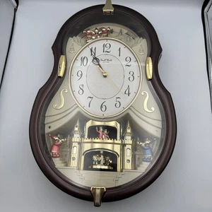 Rhythmus kleine Welt musikalische Wanduhr animierte Burg Melodie getestet funktioniert - Bild 1 von 11