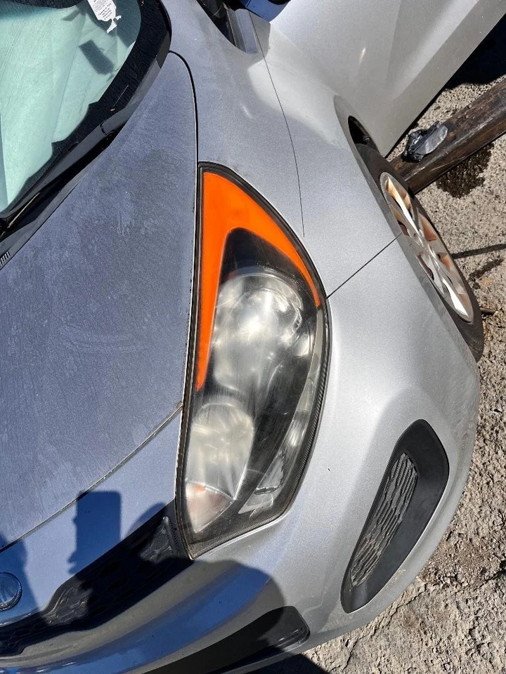 Driver Left Headlight Hatchback 2012 2013 2014 2015 2016 2017 Kia RIO - Image 1 of 1