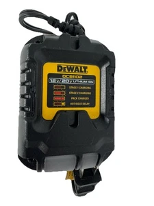 Dewalt Battery Charger 12/20V Max Flexvolt Lithium-Ion 2 AMP, DCB1102 - Picture 1 of 4