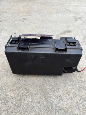 2010 Jeep Wrangler JK TIPM Fuse Box OEM 04692298AG - Image 1 of 4