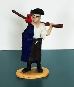 Figura de juguete de PVC Safari LTD pirata con loro de 2,5" - Imagen 1 de 1