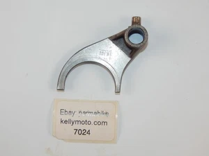 1960's 1970's CZ 125 250 360 380 ENGINE TRANSMISSION GEAR SHIFT FORK HOLE D=10mm - Picture 1 of 11