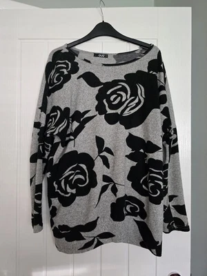  Quiz Jumper Floral Grey Light Weight Size 10 Excellent Condition - Image 1 of 4