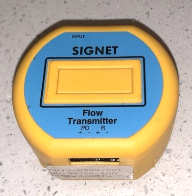 Signet Flow Transmitter 3-8500.201 / PO R + - + - Image 1 of 4
