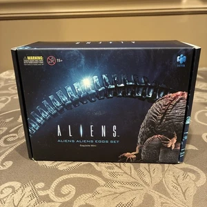 Hiya Alien: 1/18 Aliens Eier Set Exquisites Mini Spielzeug Modell - Bild 1 von 6