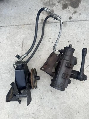 Correa en V de dirección asistida completa de fábrica OEM 4,2 L Jeep CJ CJ7 76-86 Foto 1 de 4