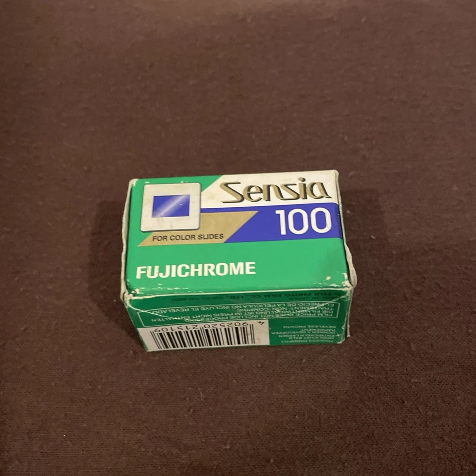 1 Roll X Fujifilm Sensia 100 35mm 135 Slide Film Japan – 24 Shot, Expired 2008 - Image 1 of 4