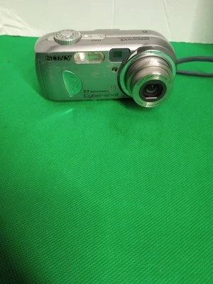 Sony Cyber-Shot DSC-P93A 5.1MP Digital Camera - Tested - Image 1 of 4