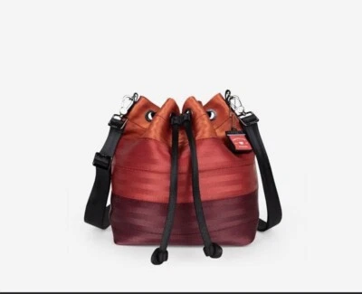 Cinturón de seguridad Harveys Vampiro Parque Hopper Colección Halloween Negro Rojo Cereza Foto 1 de 3