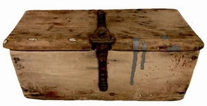 ANTIQUE PRIMITIVE STAGECOACH / DOCUMENT MAIL BOX COVERED FORGED - Picture 1 of 12