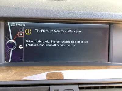 Info-GPS-TV Screen Display Screen Front Dash Fits 11-16 BMW 528i 801741 - Image 1 of 4