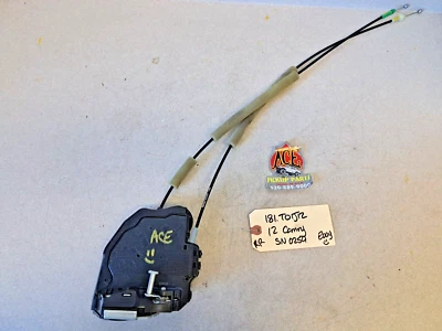 07-23 Toyota Camry 4Runner RAV4 Prius C V Scion xB Right Rear Door Latch Lock Foto 1 de 4