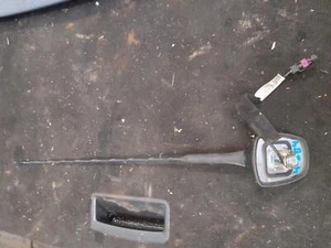 VF COMMODORE WAGON NON SAT NAV ANTENNA #41684 - Picture 1 of 3