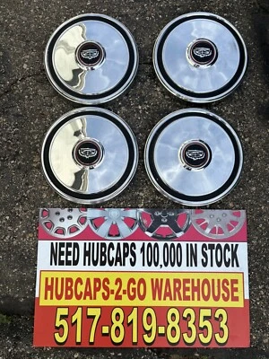 "Ford Maverick Grand Torino 1972-76 tapacubos Poverty se adapta a rueda de 14""/15"" rojo raro" Foto 1 de 4