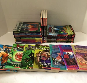 R.L.Stine Chapter Book 26 Goosebumps, Horrorland, Most Wanted,Reader Beware RL 4 - Imagen 1 de 9