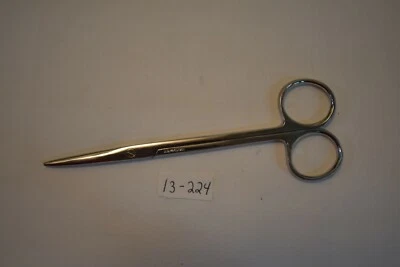 13-224 TIJERAS DE FUNCIONAMIENTO 5,5" ROMAS/ROMAS RECTAS Foto 1 de 2